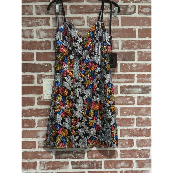 NWT Mac Duggal Black Sequined Floral Detail Mini Dress Size 6 - Picture 1 of 8